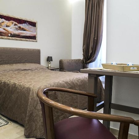 B&B Conte Cavour Barletta Exterior photo
